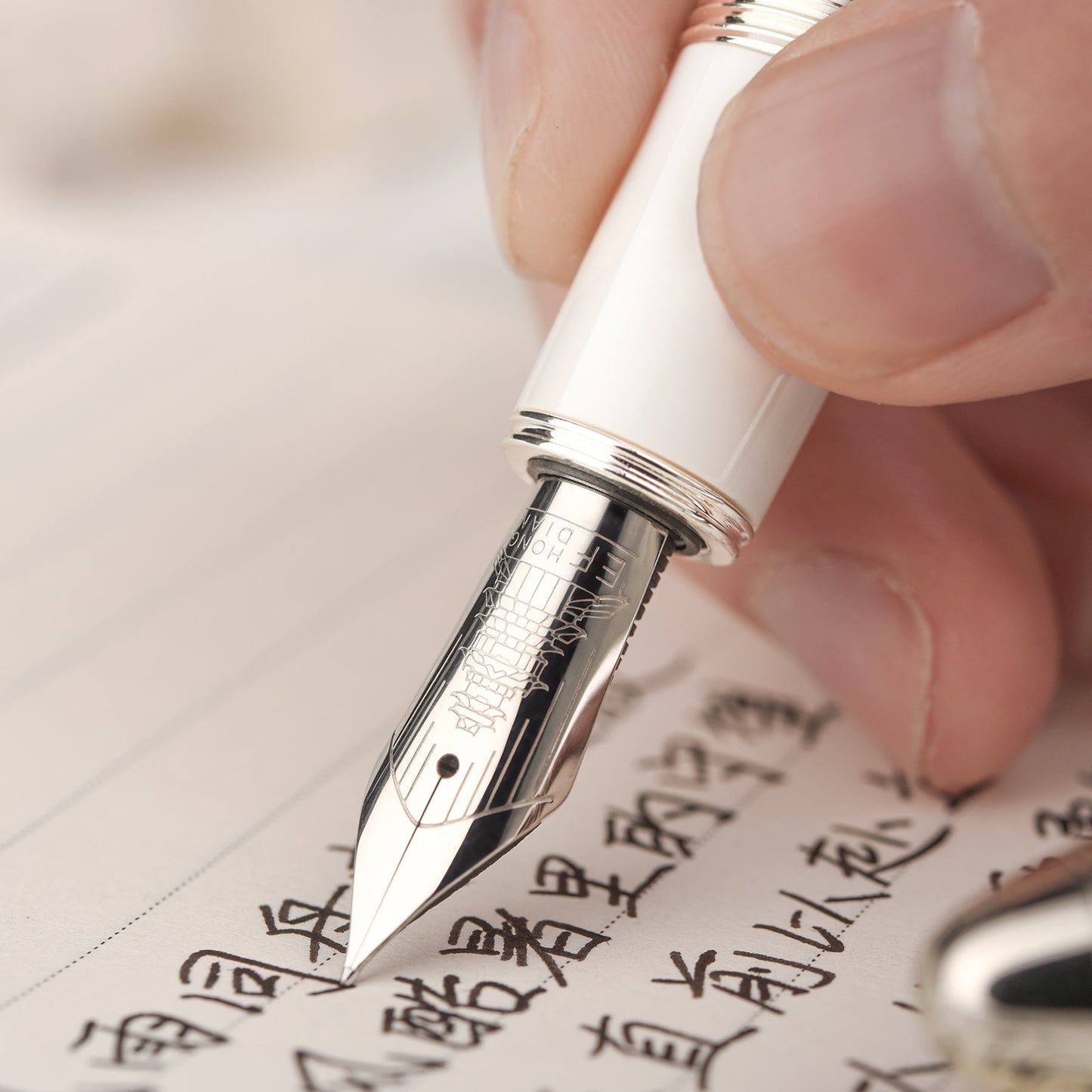 Stylo-plume HongDian N6 Blanc à Piston