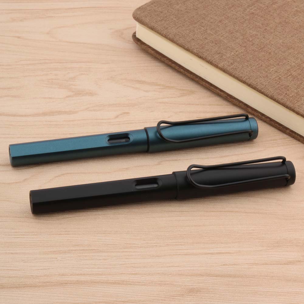 Stylo plume ergonomique