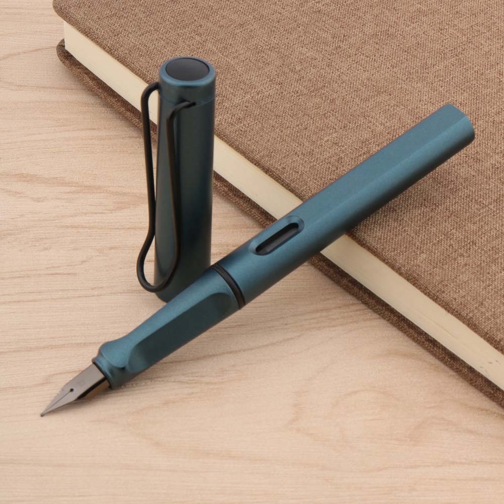 Stylo plume ergonomique