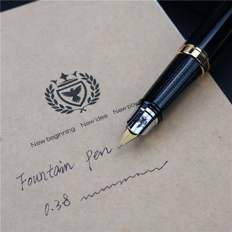 Stylo plume pointe fine